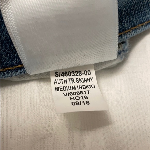 True Skinny High Rise Jeans - Picture 7 of 7